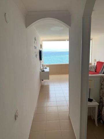 דירות Ocean Breeze San Agustin מראה חיצוני תמונה